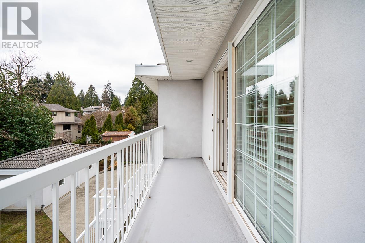 Listing Picture 26 of 40 : 3619 DALEBRIGHT DRIVE, Burnaby / 本拿比 - 魯藝地產 Yvonne Lu Group - MLS Medallion Club Member