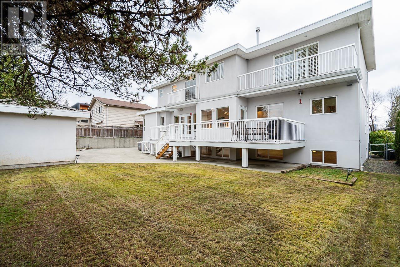 Listing Picture 39 of 40 : 3619 DALEBRIGHT DRIVE, Burnaby / 本拿比 - 魯藝地產 Yvonne Lu Group - MLS Medallion Club Member