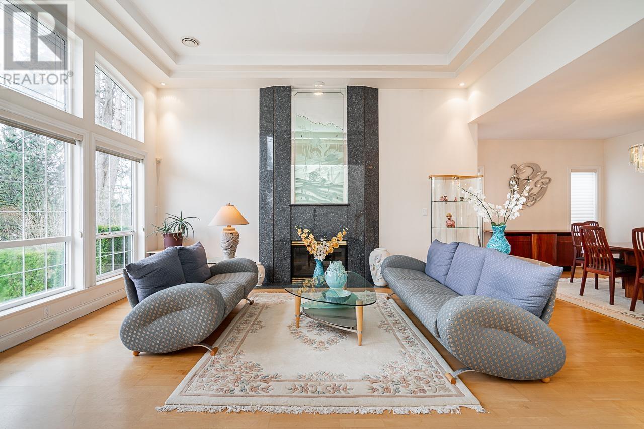 Listing Picture 6 of 40 : 3619 DALEBRIGHT DRIVE, Burnaby / 本拿比 - 魯藝地產 Yvonne Lu Group - MLS Medallion Club Member