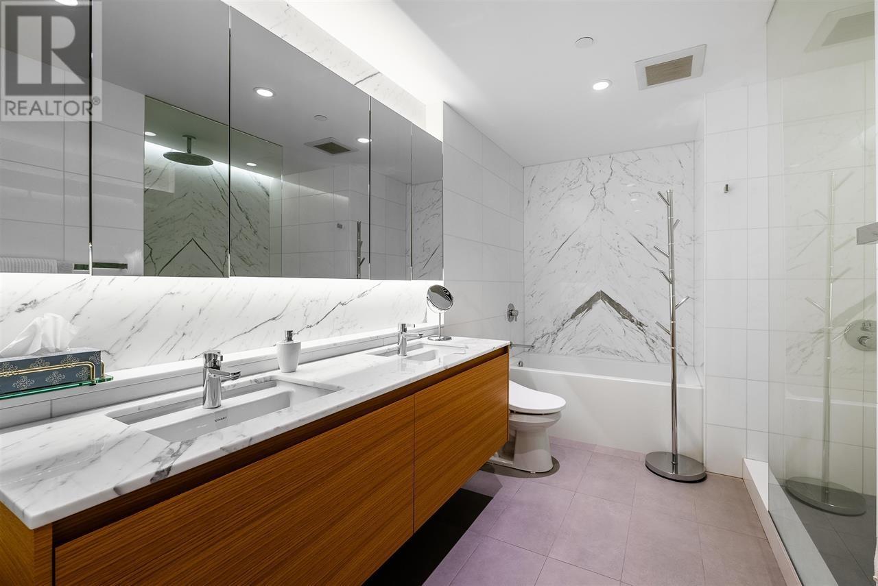 Th109 1383 Marinaside Crescent, Vancouver, British Columbia  V6Z 2W9 - Photo 11 - R2975880
