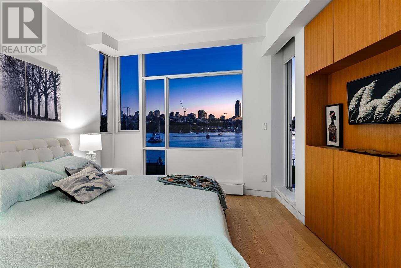 Th109 1383 Marinaside Crescent, Vancouver, British Columbia  V6Z 2W9 - Photo 6 - R2975880