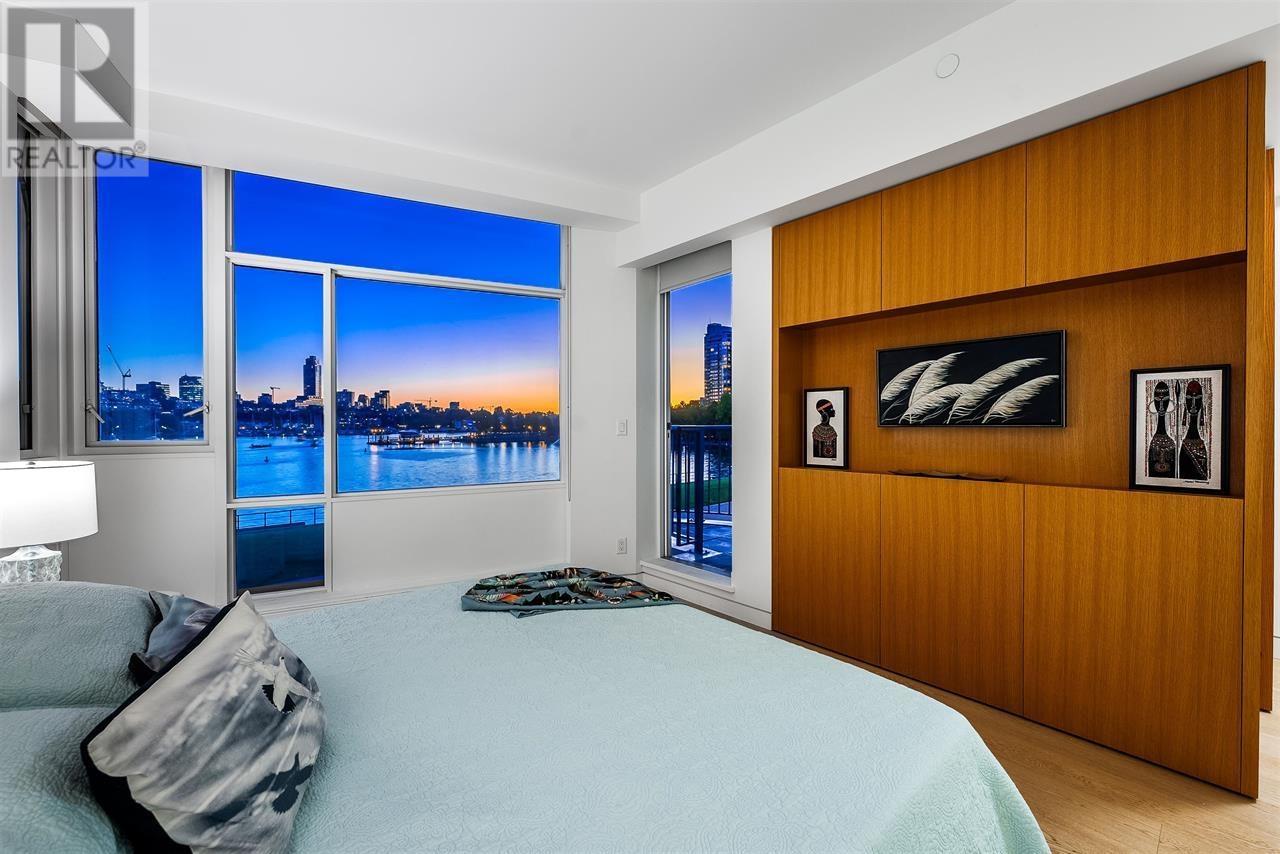 Th109 1383 Marinaside Crescent, Vancouver, British Columbia  V6Z 2W9 - Photo 9 - R2975880