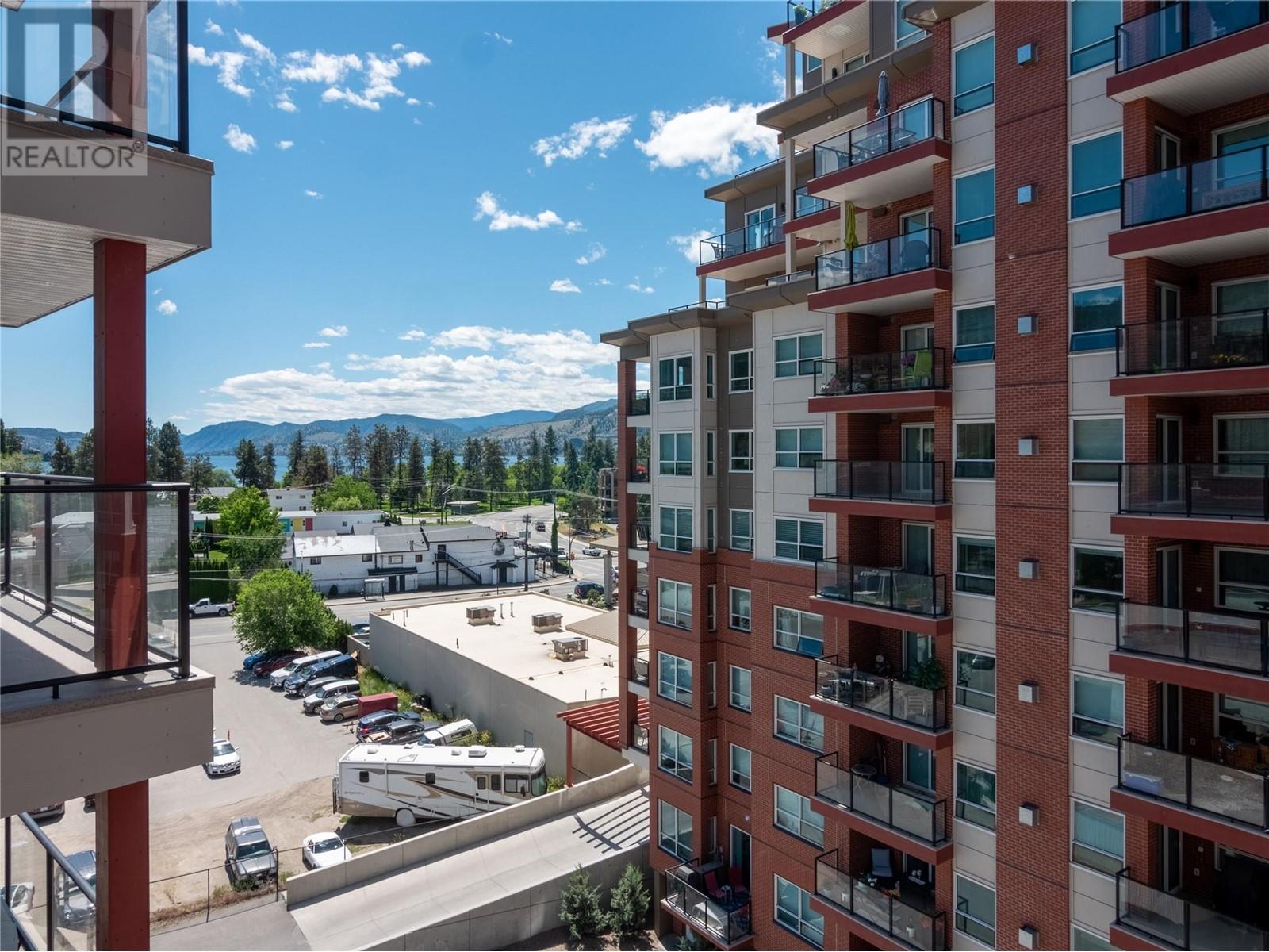 3362 SKAHA LAKE Road Unit# 704 Penticton Photo 4