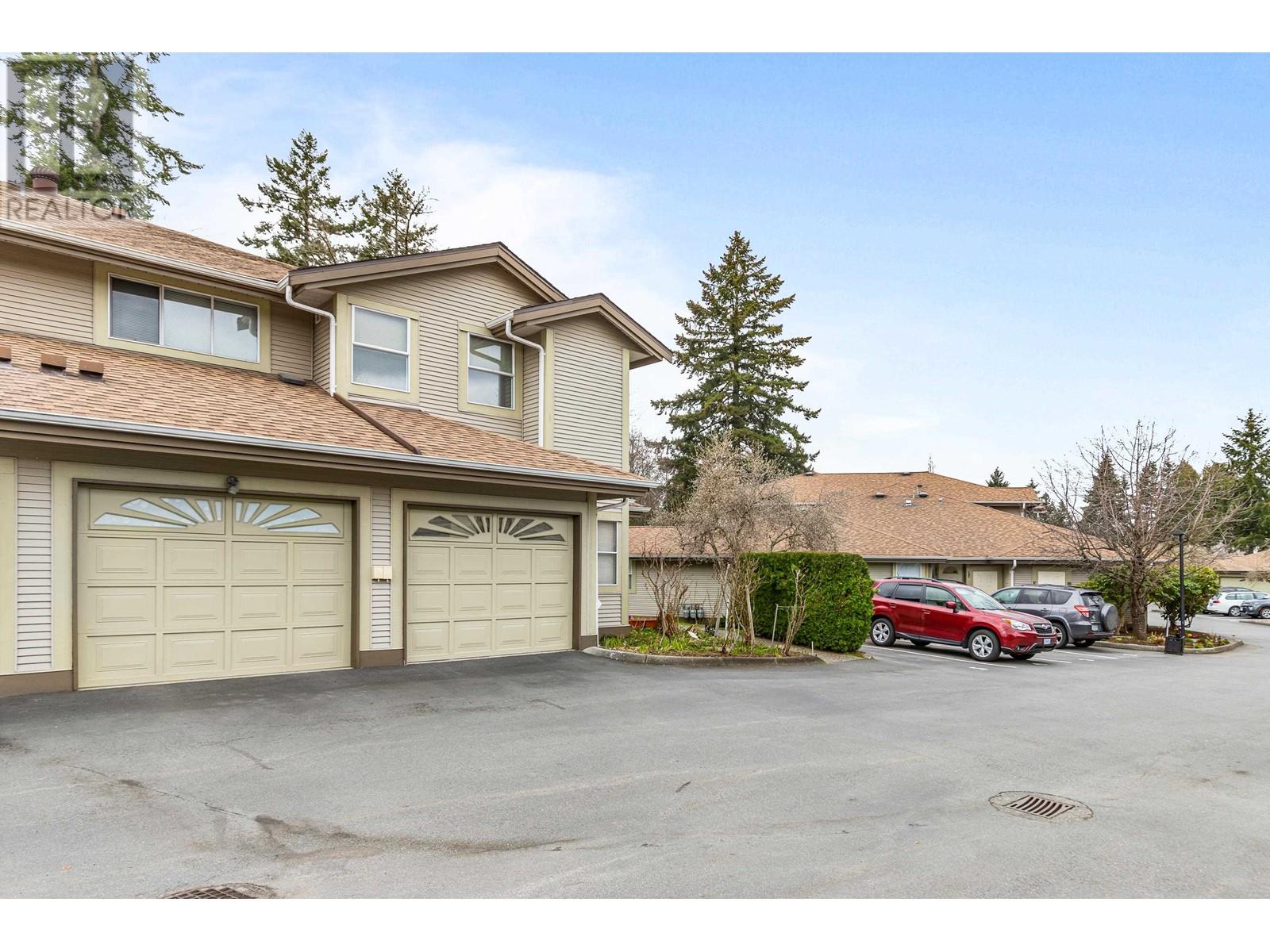 Property at 13 12071 232B STREET image 3