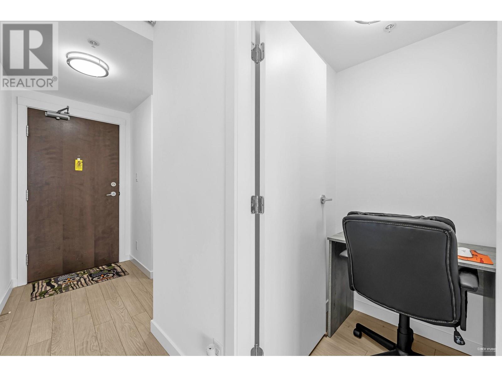 Listing Picture 14 of 29 : 501 5619 CEDARBRIDGE WAY, Richmond / 烈治文 - 魯藝地產 Yvonne Lu Group - MLS Medallion Club Member