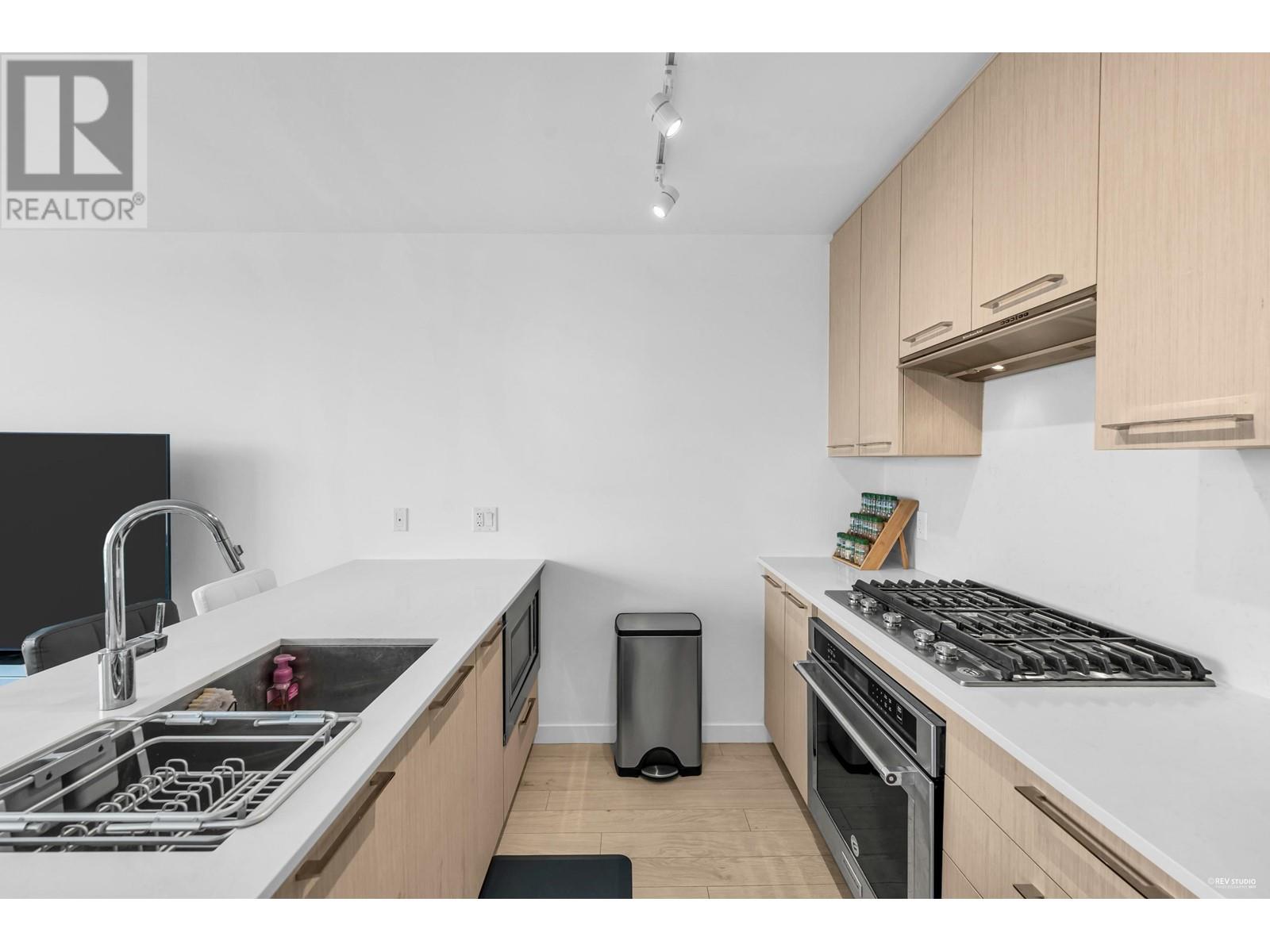 Listing Picture 10 of 29 : 501 5619 CEDARBRIDGE WAY, Richmond / 烈治文 - 魯藝地產 Yvonne Lu Group - MLS Medallion Club Member