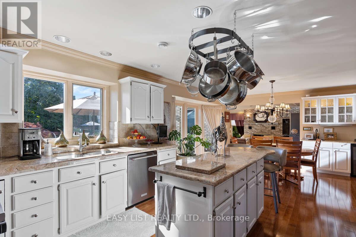 541 Kerr Crescent, Lakeshore, Ontario  N0R 1A0 - Photo 21 - X12011174