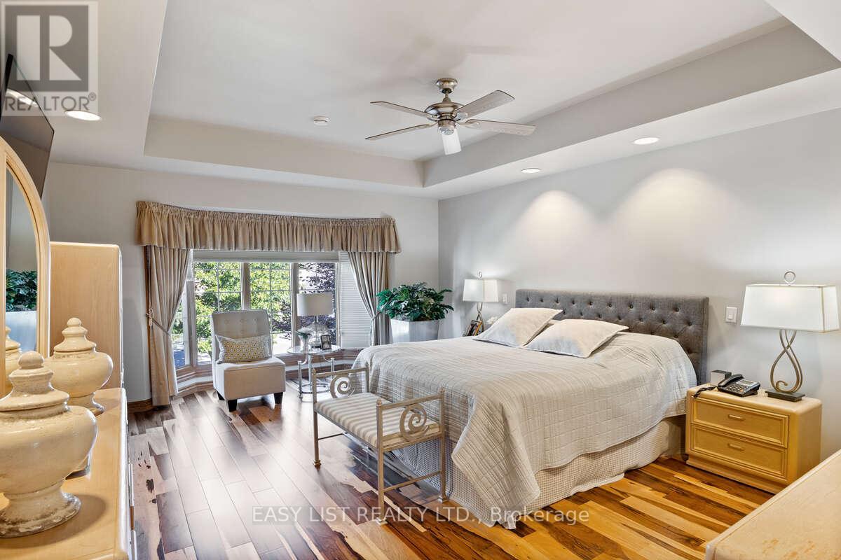 541 Kerr Crescent, Lakeshore, Ontario  N0R 1A0 - Photo 33 - X12011174