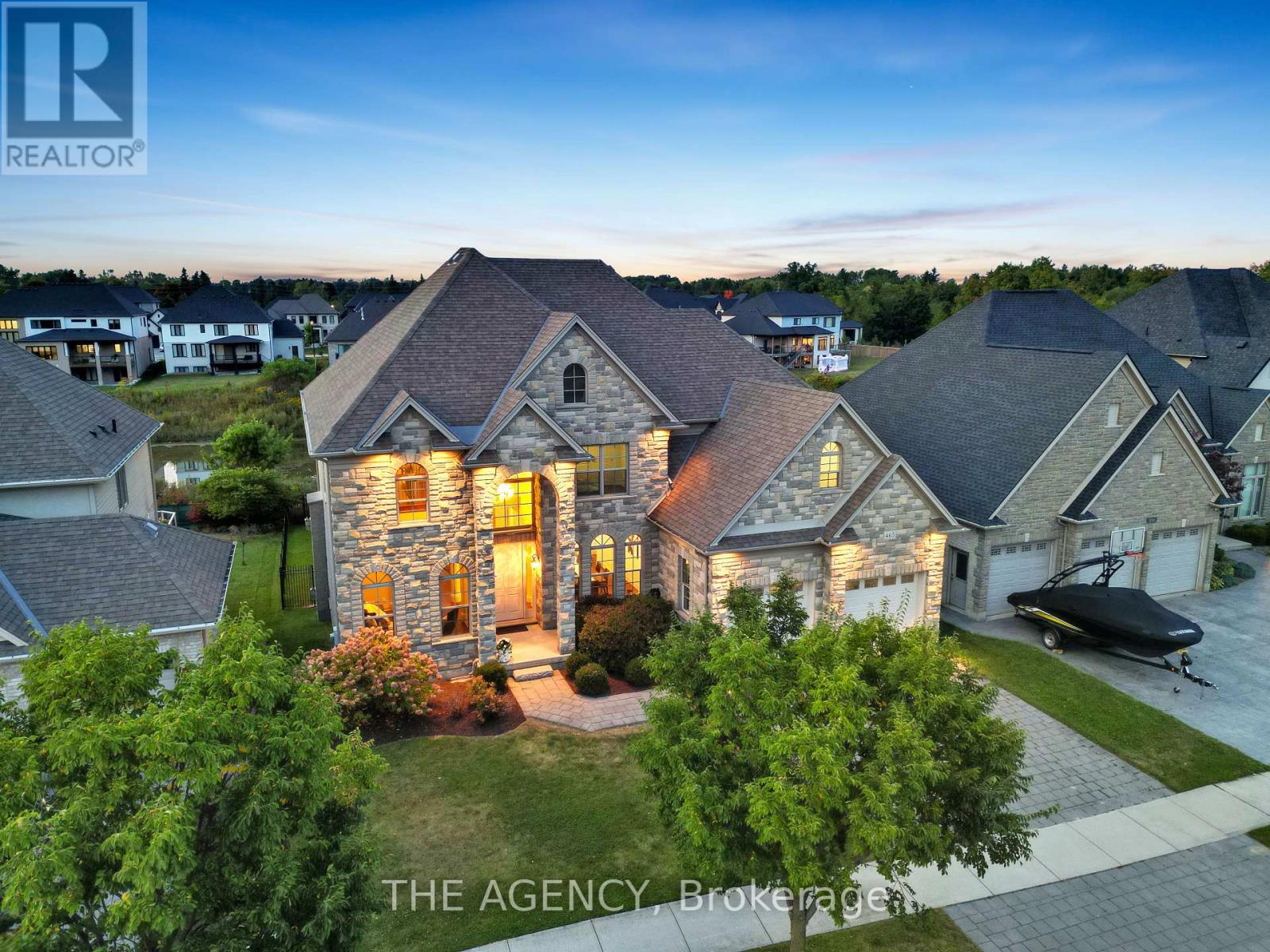 Property at 465 EAGLETRACE DRIVE image 2