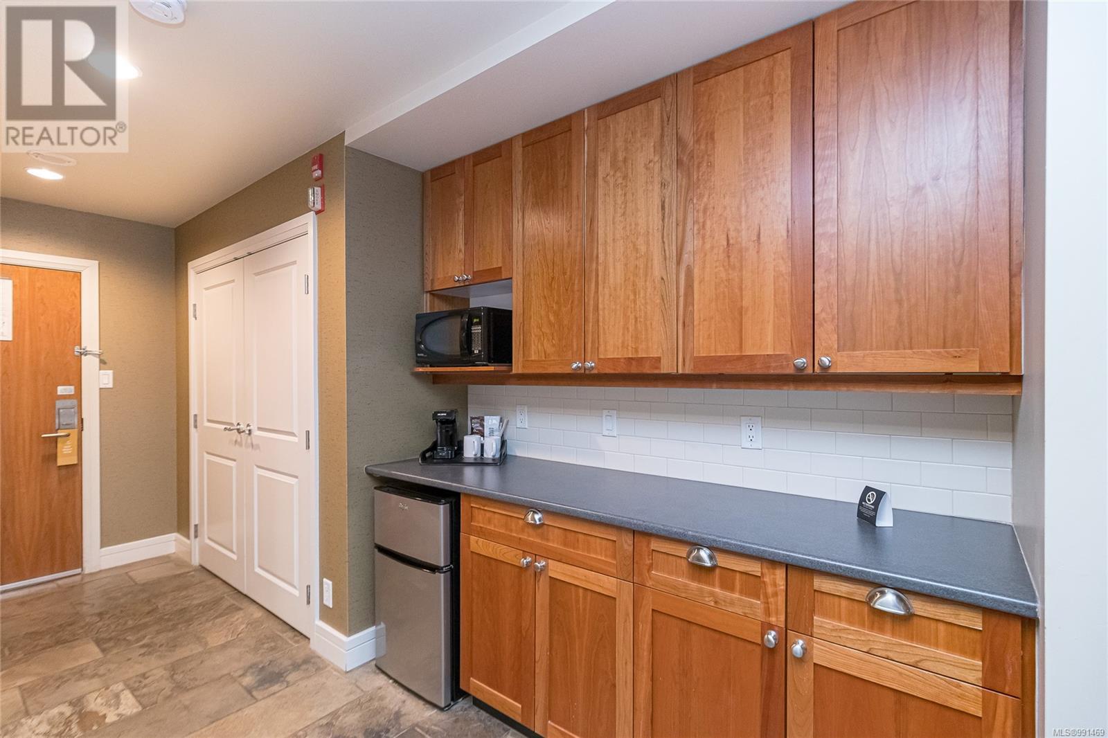 113/115 D 1376 Lynburne Pl, Langford, British Columbia  V9B 6S1 - Photo 23 - 991469