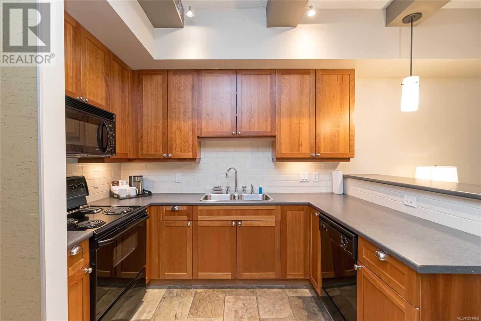 113/115 D 1376 Lynburne Pl, Langford, British Columbia  V9B 6S1 - Photo 5 - 991469