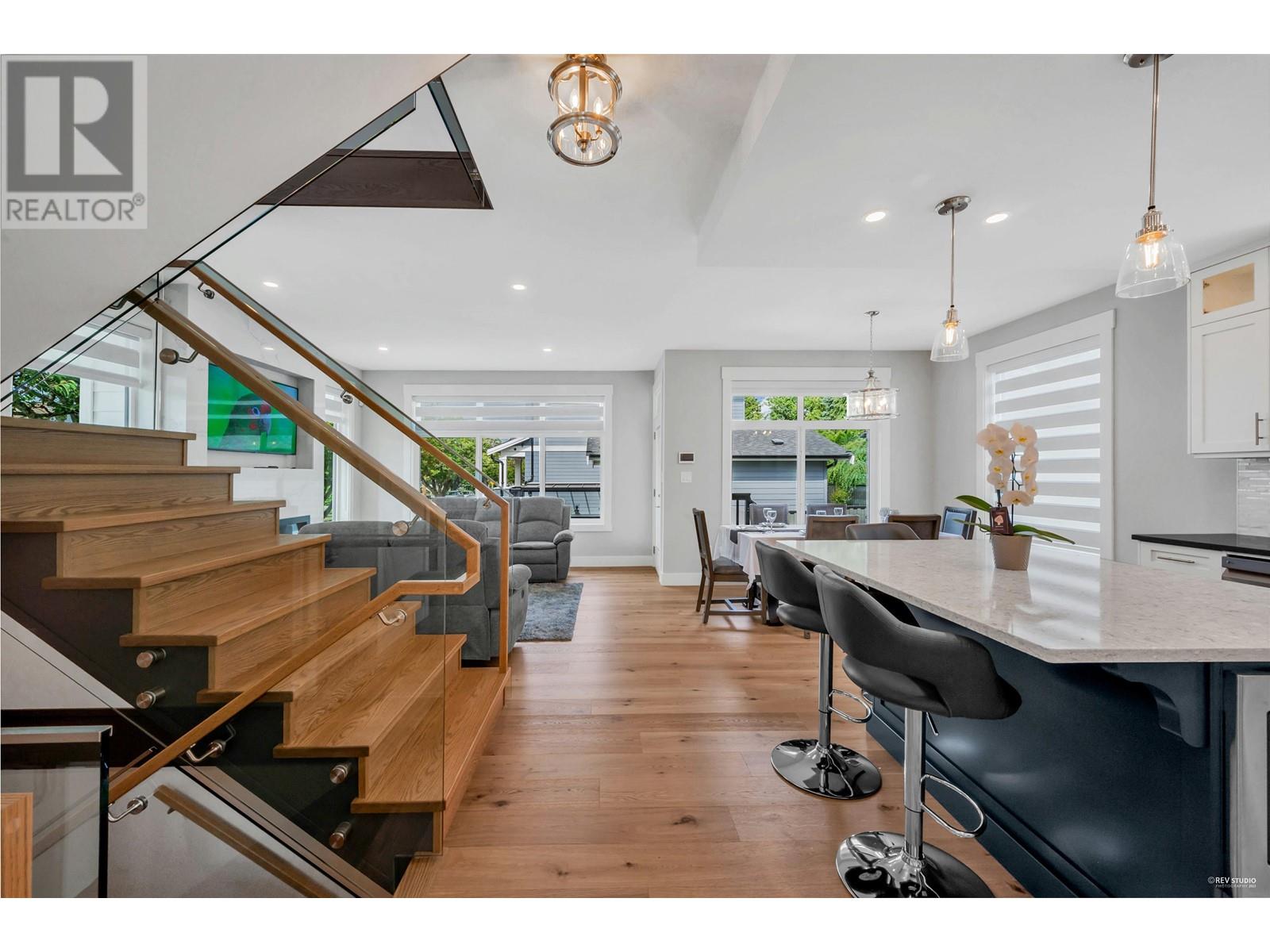 390 Seventh Avenue, New Westminster, British Columbia  V3L 2W1 - Photo 10 - R2973910