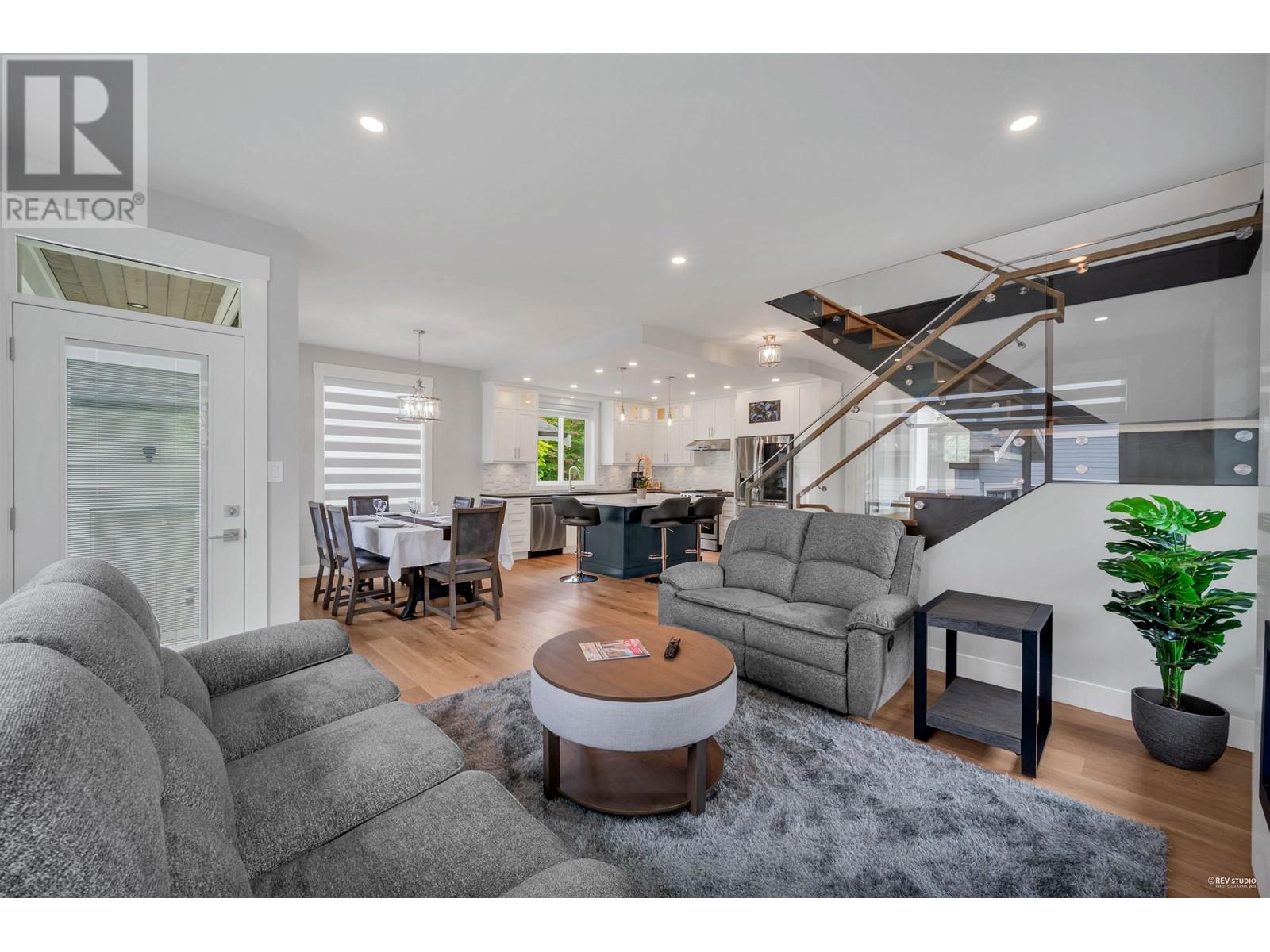 390 Seventh Avenue, New Westminster, British Columbia  V3L 2W1 - Photo 9 - R2973910