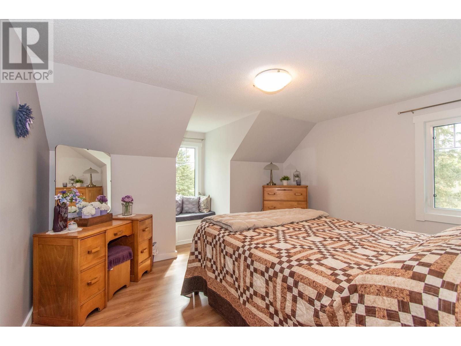3665 Newens Road, Smithers, British Columbia  V0J 2N6 - Photo 15 - R2975394