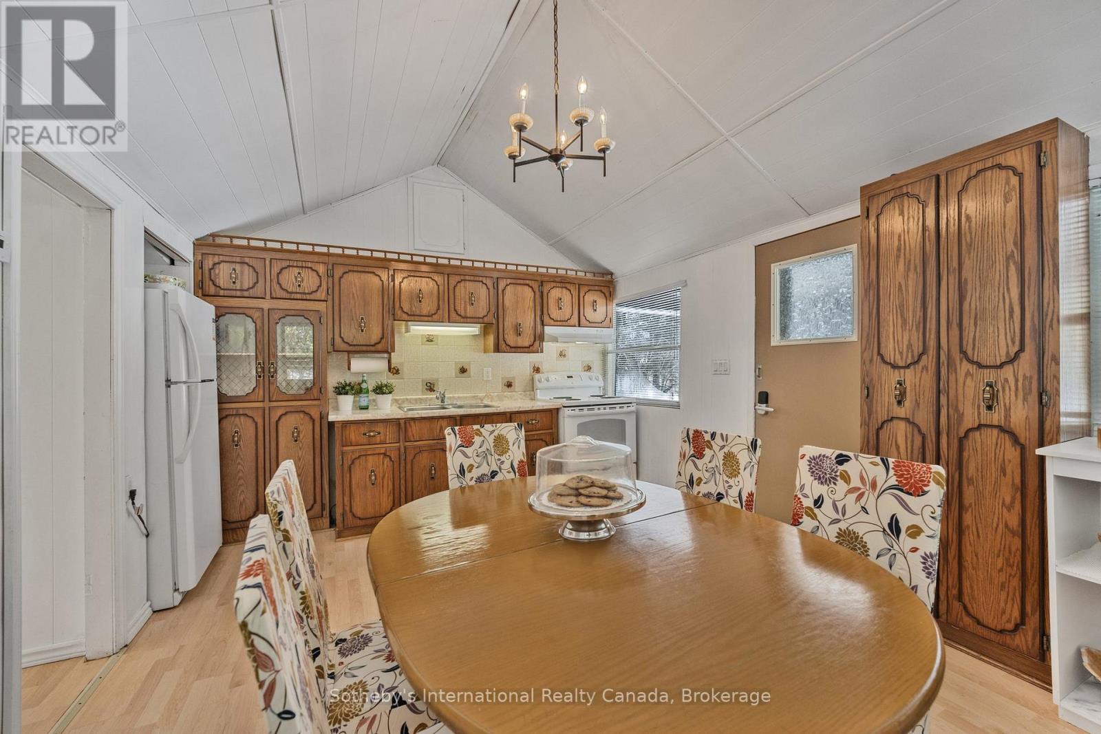 35 Roc Road, Tiny, Ontario  L0L 2J0 - Photo 9 - S12011333