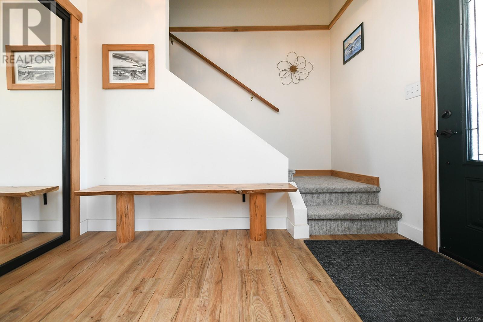 3353 First St, Cumberland, British Columbia  V0R 1S0 - Photo 14 - 991384