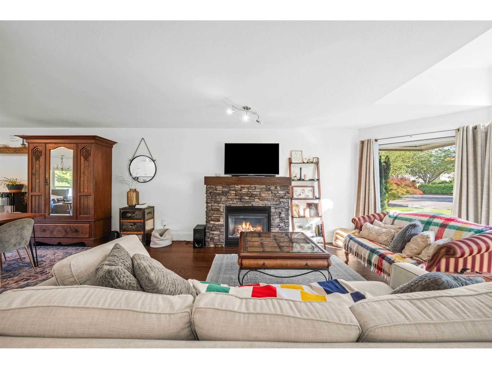 22109 Old Yale Road, Langley, British Columbia  V2Z 1A3 - Photo 6 - R2975333
