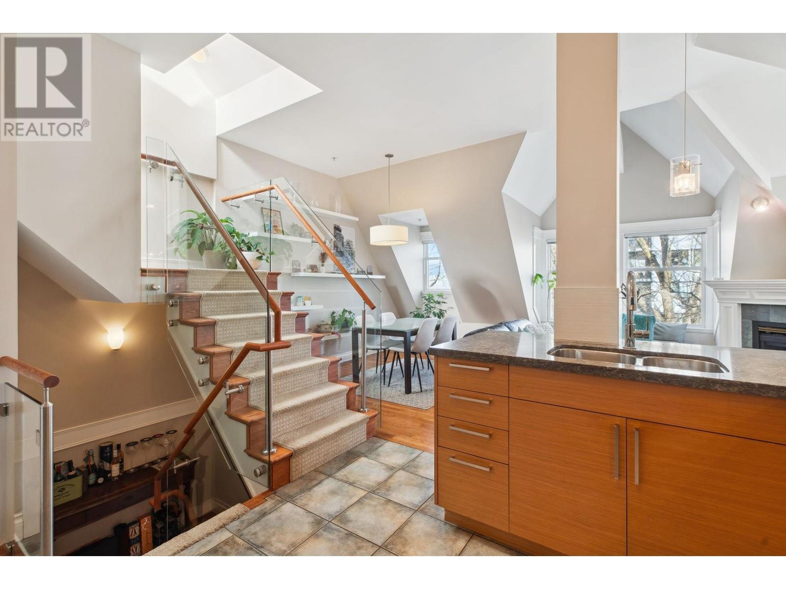 Listing Picture 16 of 35 : PH7 380 W 10TH AVENUE, Vancouver / 溫哥華 - 魯藝地產 Yvonne Lu Group - MLS Medallion Club Member