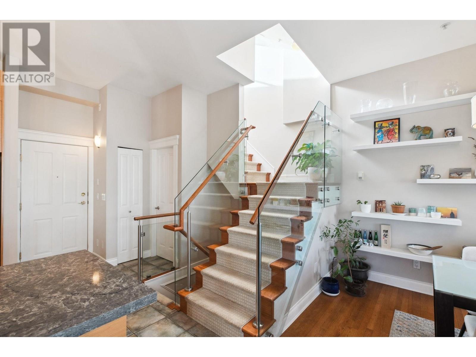 Listing Picture 18 of 35 : PH7 380 W 10TH AVENUE, Vancouver / 溫哥華 - 魯藝地產 Yvonne Lu Group - MLS Medallion Club Member