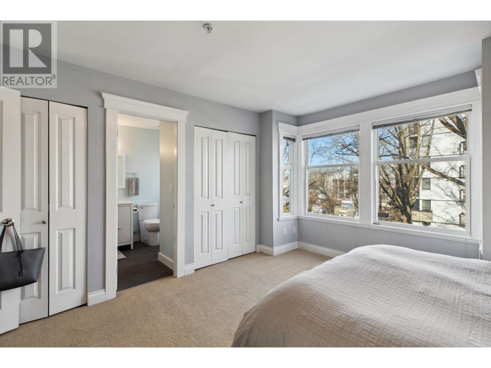 Listing Picture 21 of 35 : PH7 380 W 10TH AVENUE, Vancouver / 溫哥華 - 魯藝地產 Yvonne Lu Group - MLS Medallion Club Member