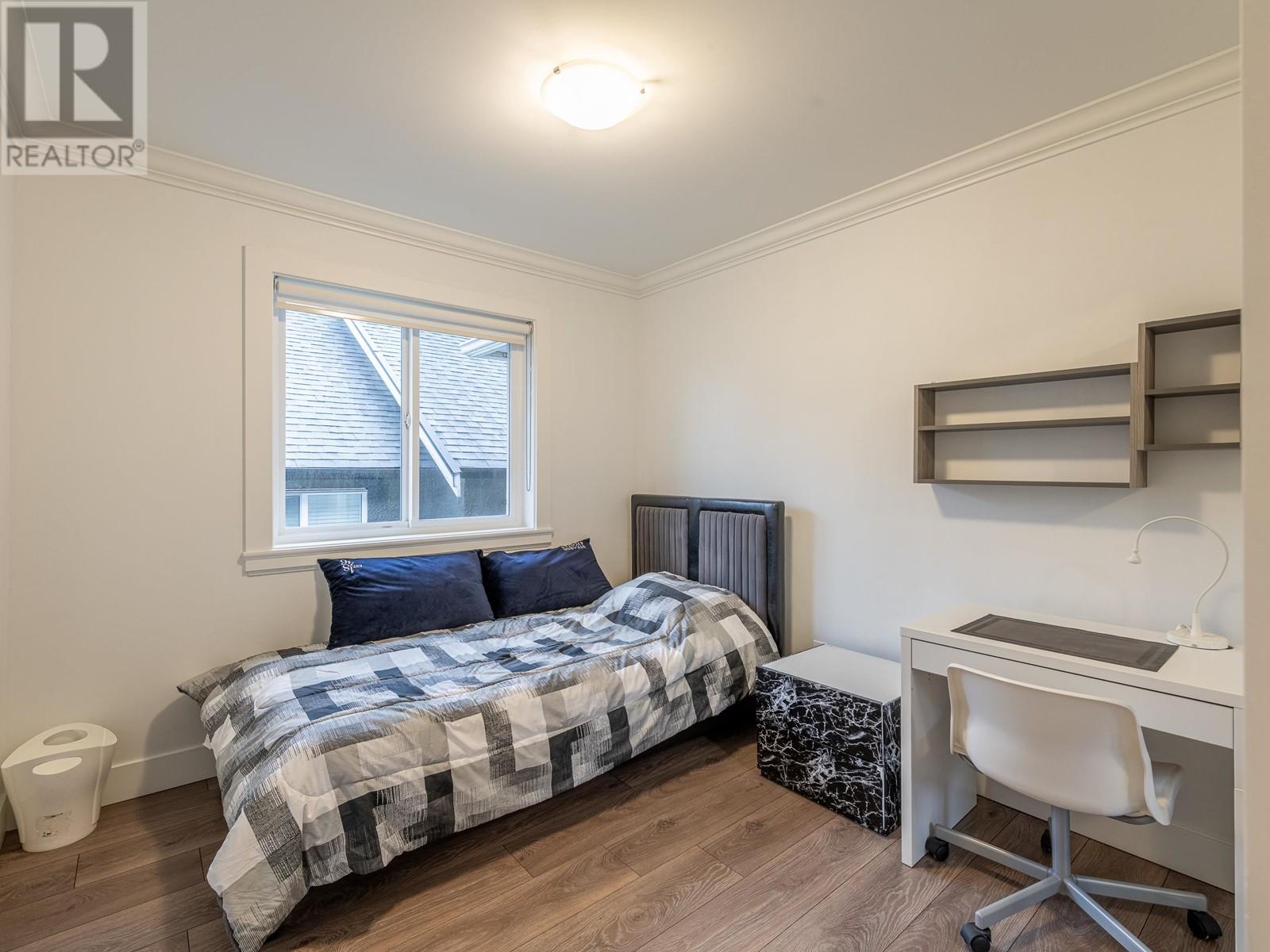 Listing Picture 28 of 39 : 2465 BROCK STREET, Vancouver / 溫哥華 - 魯藝地產 Yvonne Lu Group - MLS Medallion Club Member