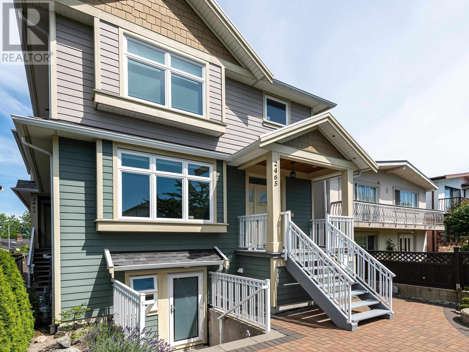 Listing Picture 2 of 39 : 2465 BROCK STREET, Vancouver / 溫哥華 - 魯藝地產 Yvonne Lu Group - MLS Medallion Club Member