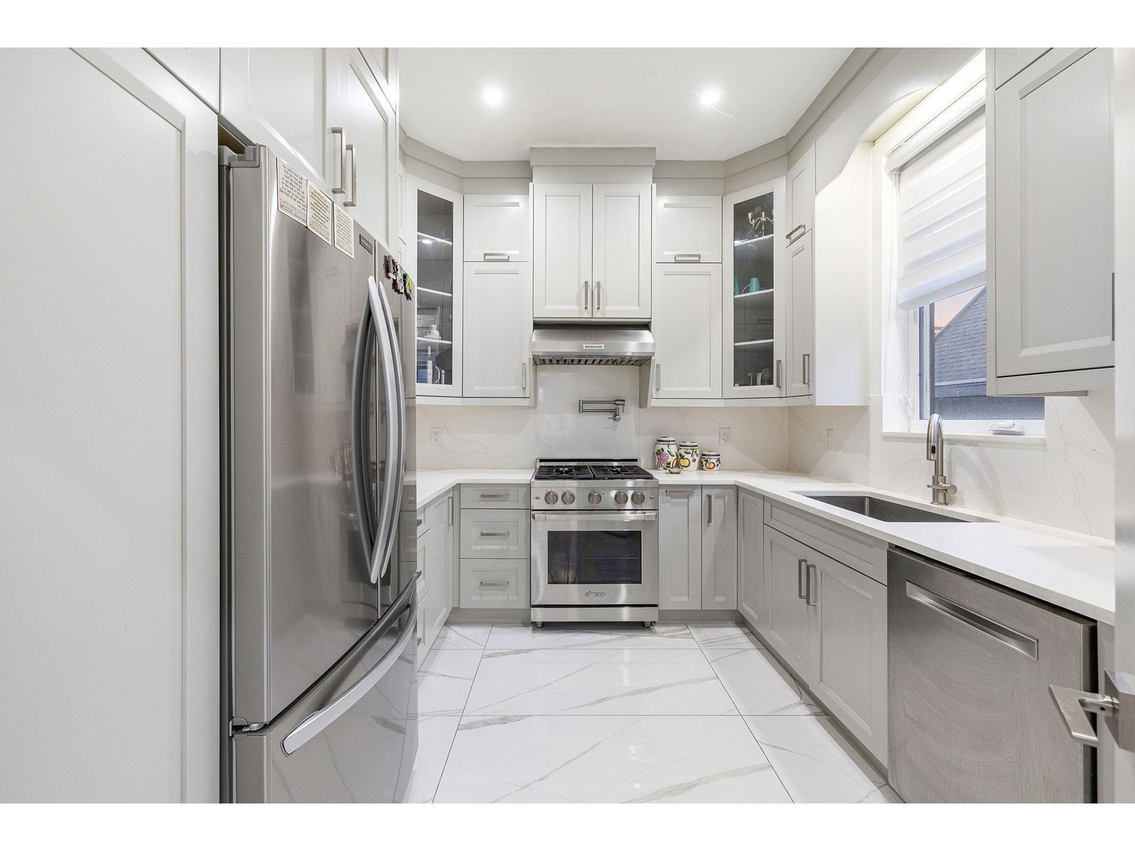 Property at 5538 184 STREET image 5