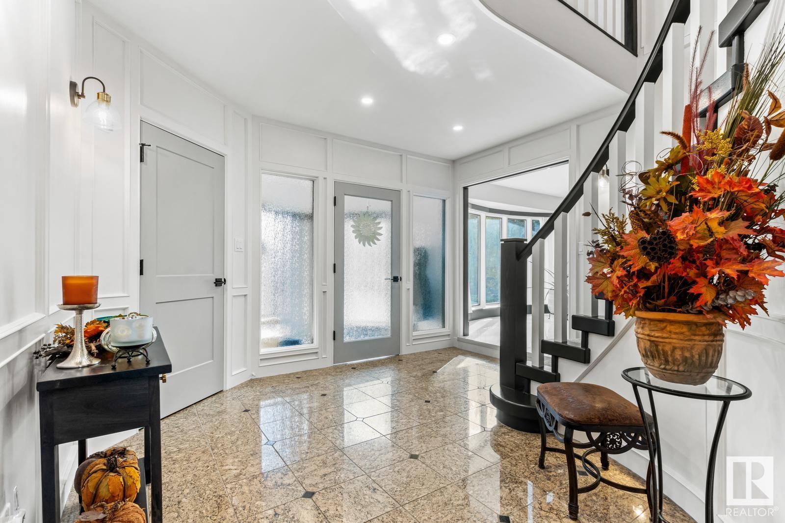 Property at 116 Windermere DR NW image 5