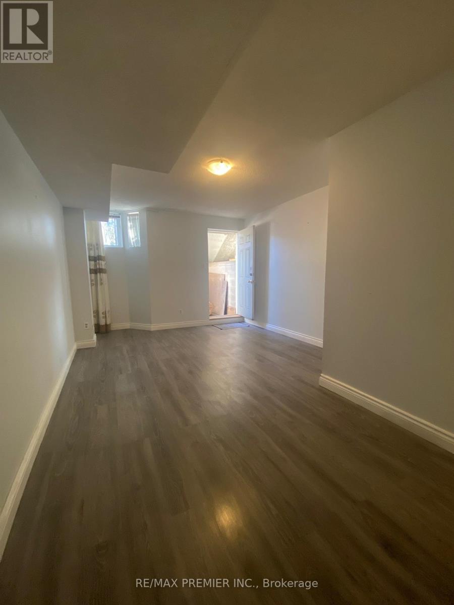Lower - 1524 Dupont Street, Toronto (Dovercourt-Wallace Emerson-Junction), Ontario  M6P 4G7 - Photo 5 - W12008416