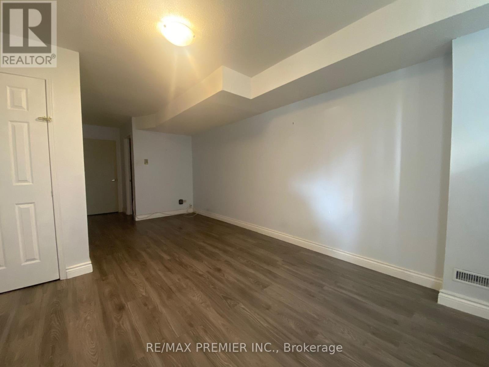 Lower - 1524 Dupont Street, Toronto (Dovercourt-Wallace Emerson-Junction), Ontario  M6P 4G7 - Photo 7 - W12008416