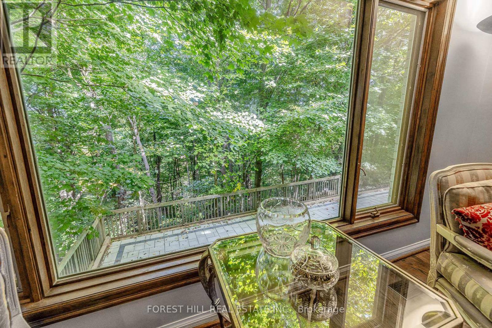 22 Woodthrush Court, Toronto (Bayview Village), Ontario  M2K 2B1 - Photo 11 - C12003159