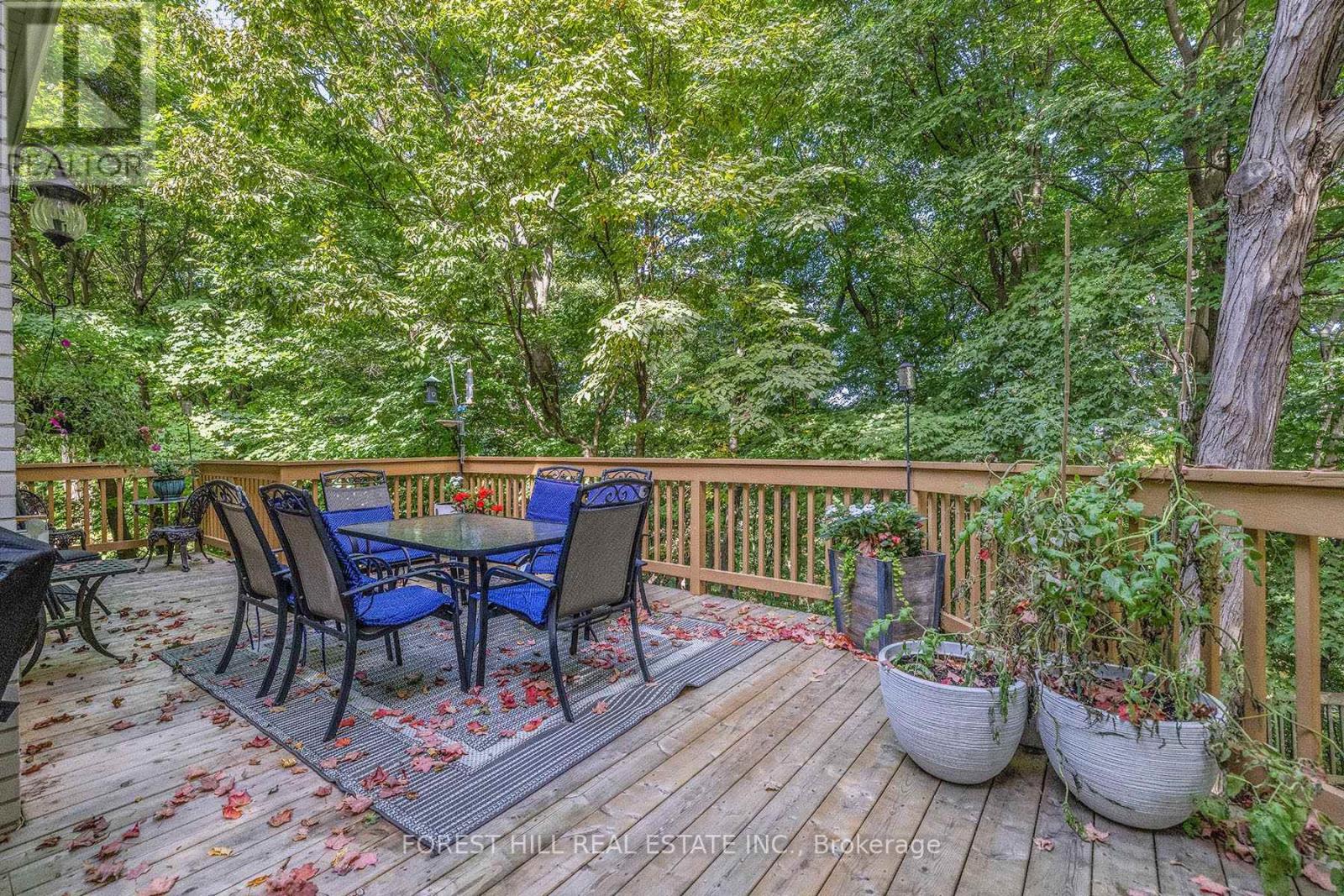 22 Woodthrush Court, Toronto (Bayview Village), Ontario  M2K 2B1 - Photo 12 - C12003159