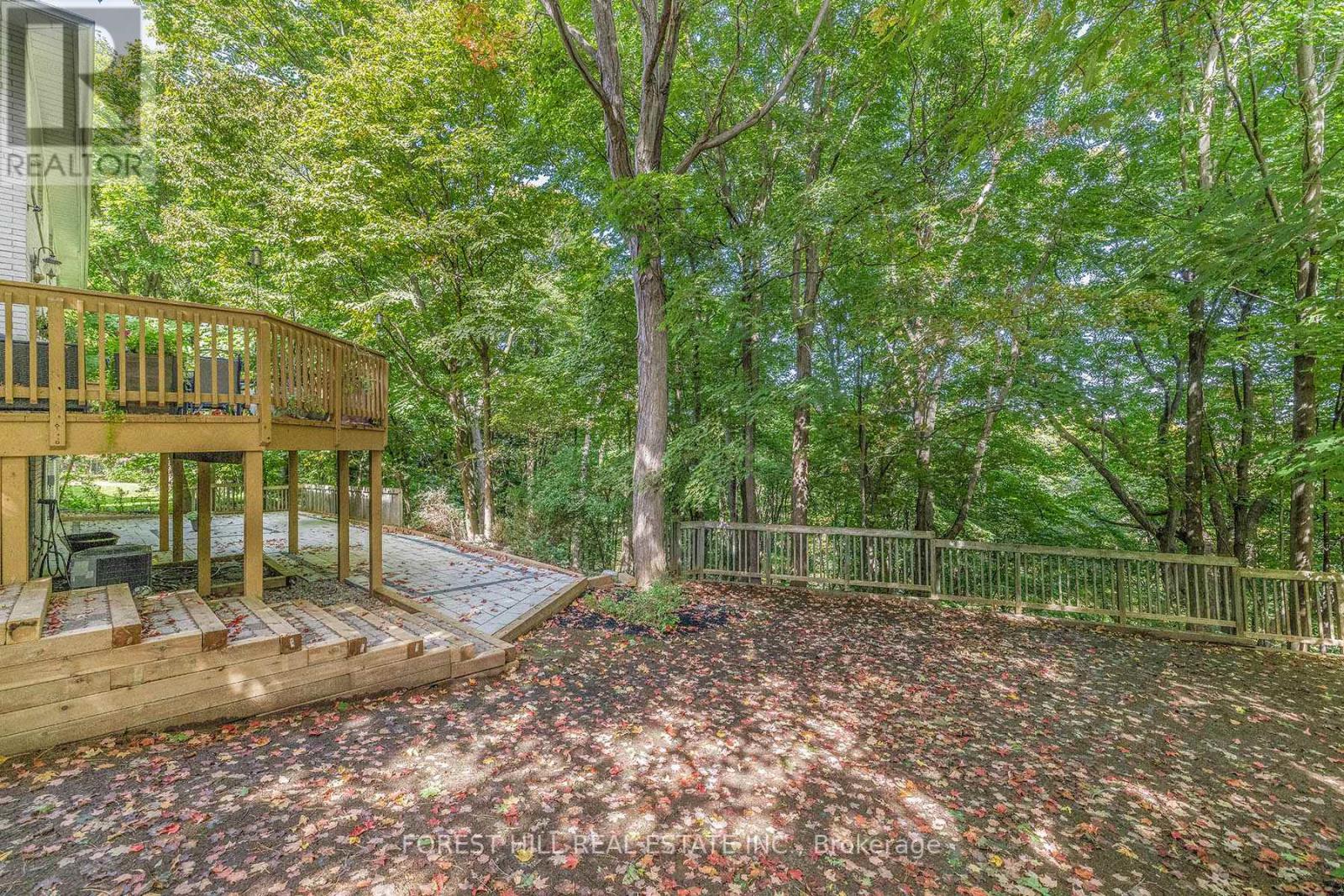 22 Woodthrush Court, Toronto (Bayview Village), Ontario  M2K 2B1 - Photo 15 - C12003159