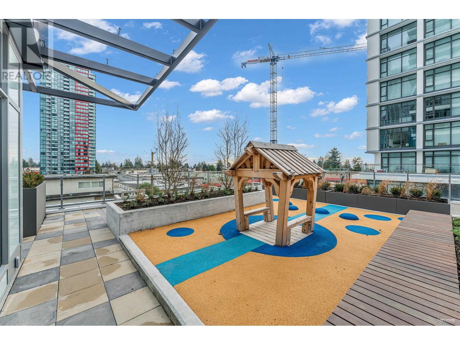 Listing Picture 27 of 30 : 2105 6511 SUSSEX AVENUE, Burnaby / 本拿比 - 魯藝地產 Yvonne Lu Group - MLS Medallion Club Member