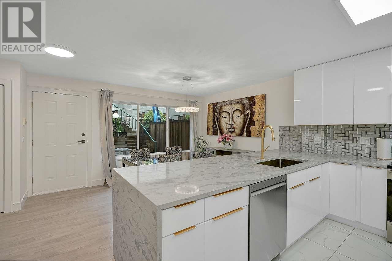 Property at 144 SHORELINE CIRCLE image 5