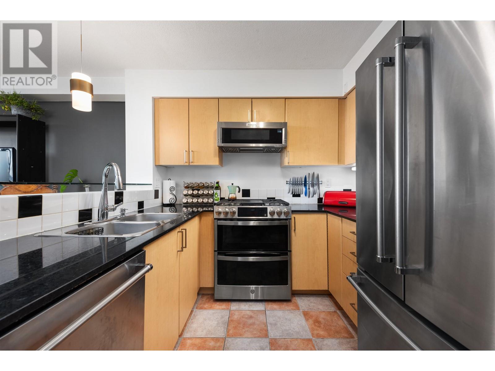 1108 63 Keefer Place, Vancouver, British Columbia  V6B 6N6 - Photo 10 - R2975951