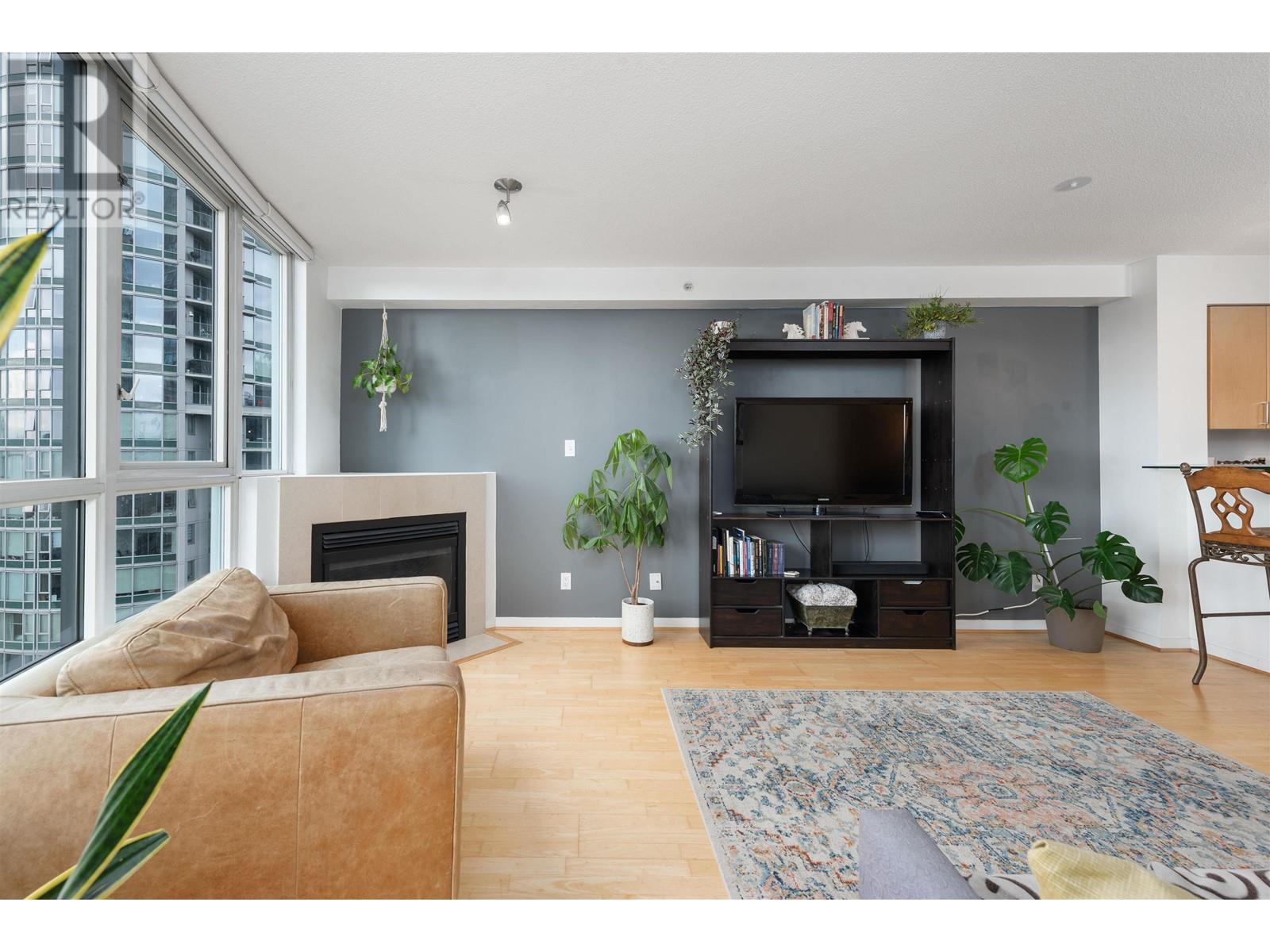 1108 63 Keefer Place, Vancouver, British Columbia  V6B 6N6 - Photo 3 - R2975951