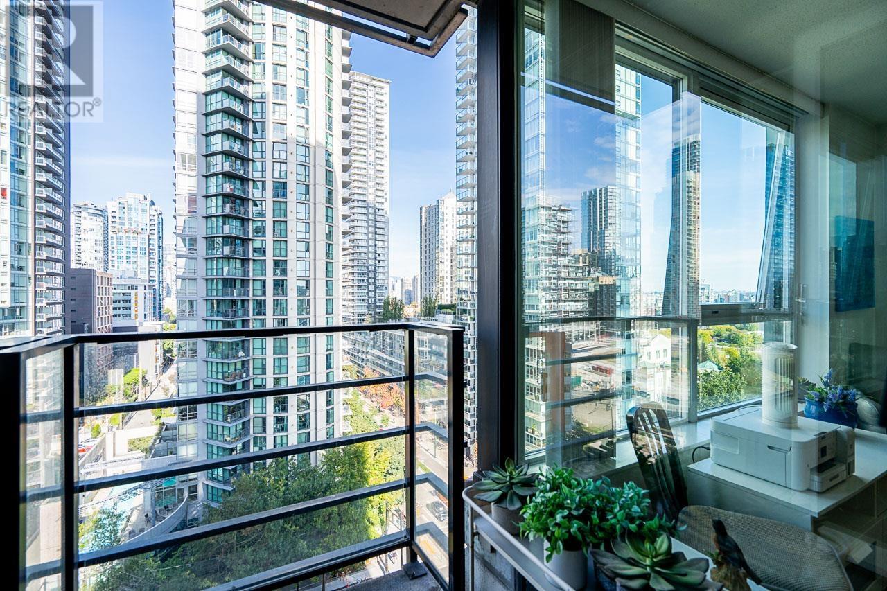 Listing Picture 25 of 37 : 1607 1495 RICHARDS STREET, Vancouver / 溫哥華 - 魯藝地產 Yvonne Lu Group - MLS Medallion Club Member