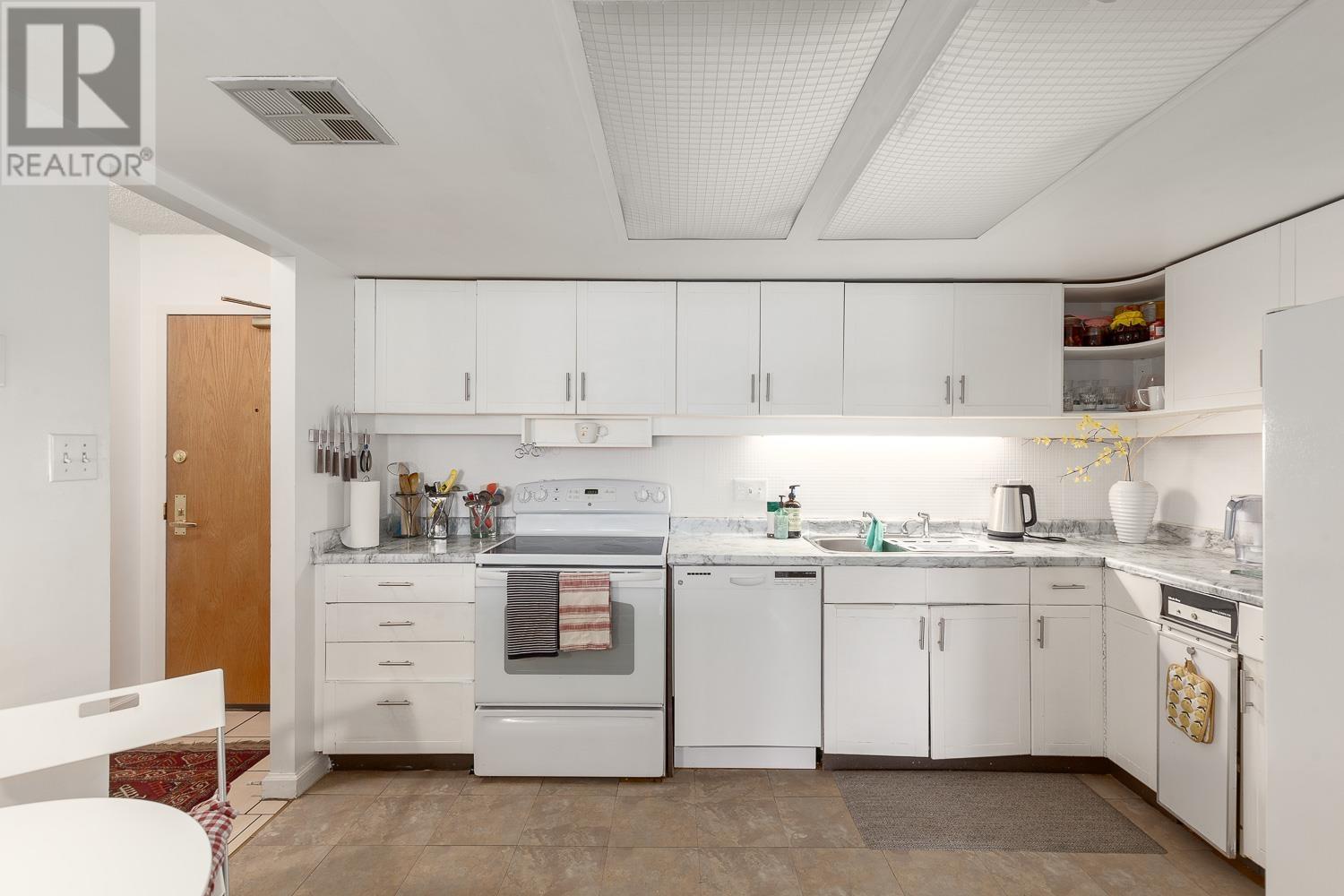 1003 1450 Pennyfarthing Drive, Vancouver, British Columbia  V6J 4X8 - Photo 11 - R2975984