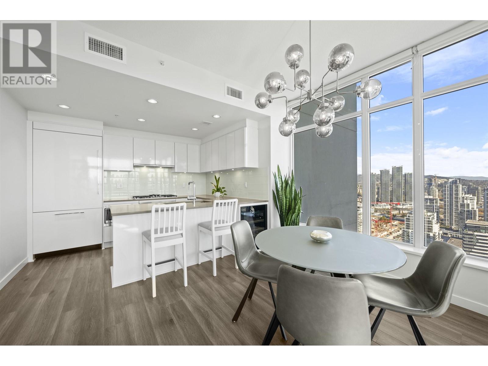 Listing Picture 6 of 32 : 4101 2388 MADISON AVENUE, Burnaby / 本拿比 - 魯藝地產 Yvonne Lu Group - MLS Medallion Club Member