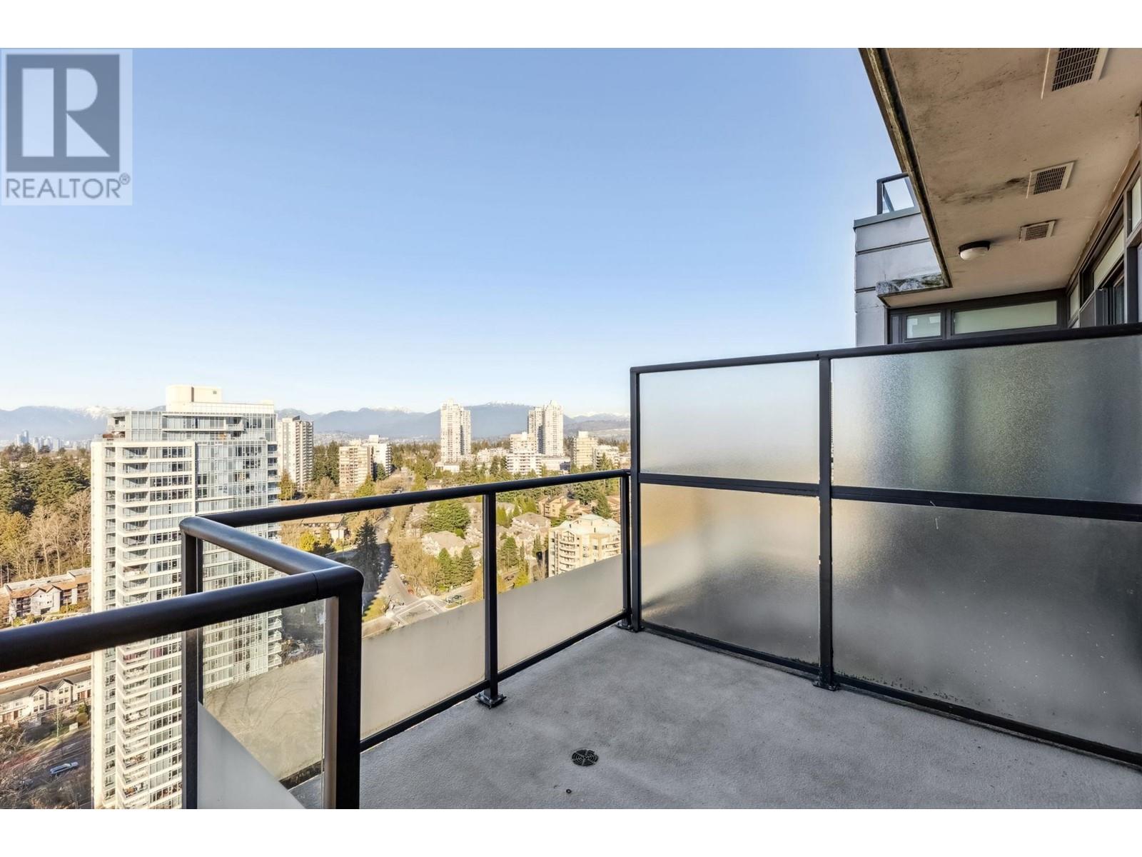 Listing Picture 21 of 39 : 3002 7088 18TH AVENUE, Burnaby / 本拿比 - 魯藝地產 Yvonne Lu Group - MLS Medallion Club Member