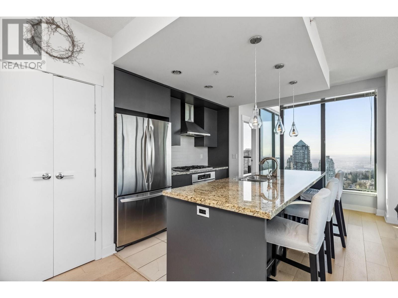 Listing Picture 3 of 39 : 3002 7088 18TH AVENUE, Burnaby / 本拿比 - 魯藝地產 Yvonne Lu Group - MLS Medallion Club Member