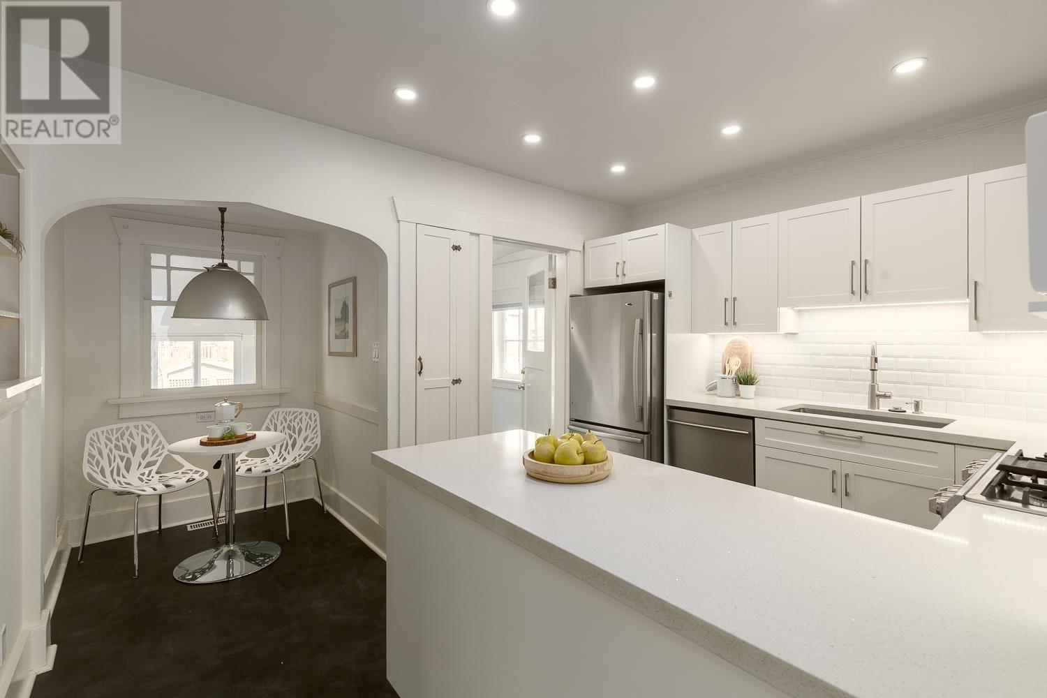 2211 Grant Street, Vancouver, British Columbia  V5L 2Z6 - Photo 10 - R2975982