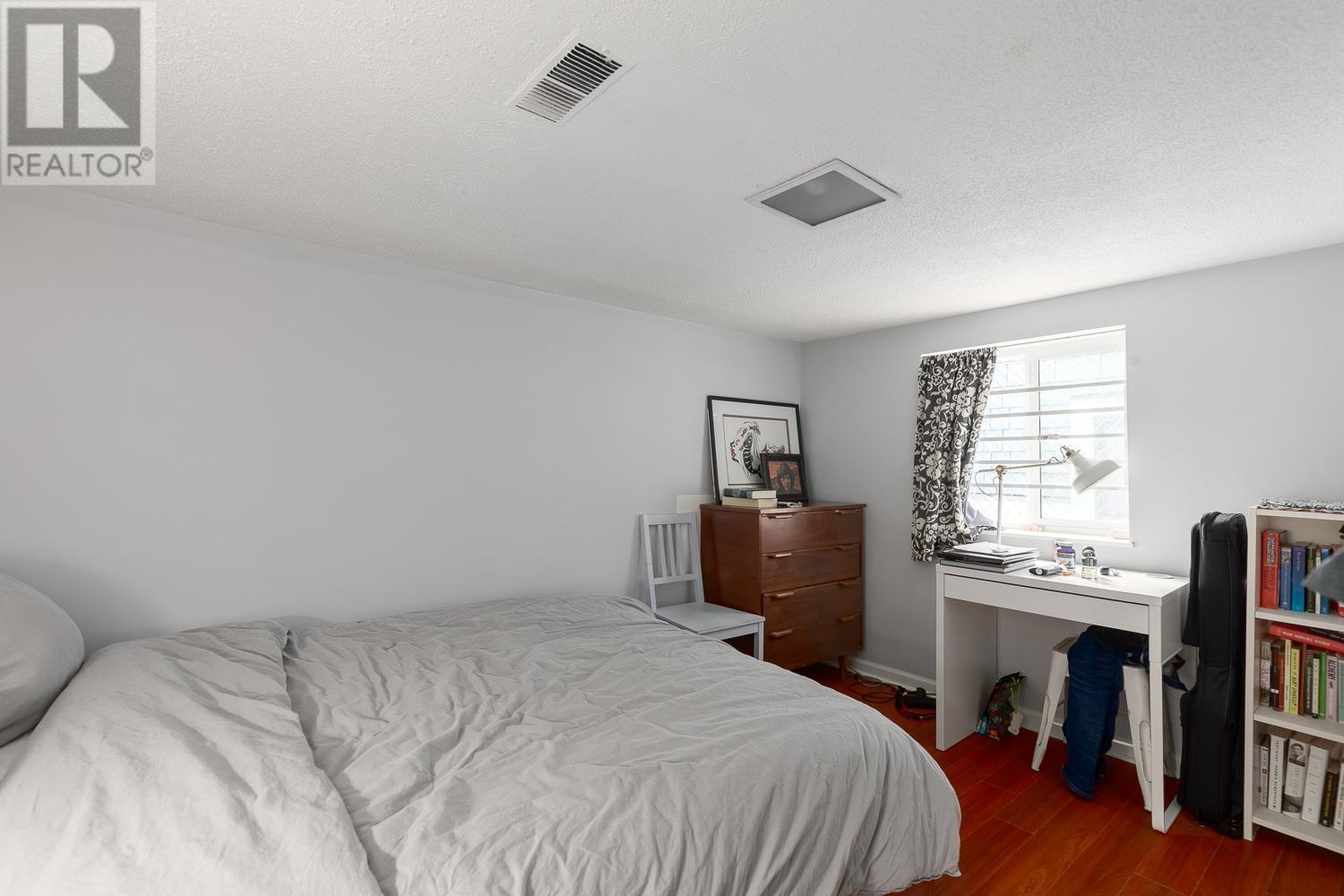 2211 Grant Street, Vancouver, British Columbia  V5L 2Z6 - Photo 31 - R2975982