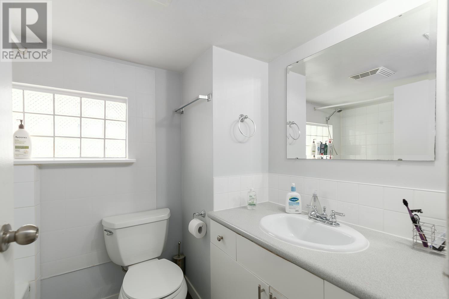 2211 Grant Street, Vancouver, British Columbia  V5L 2Z6 - Photo 32 - R2975982