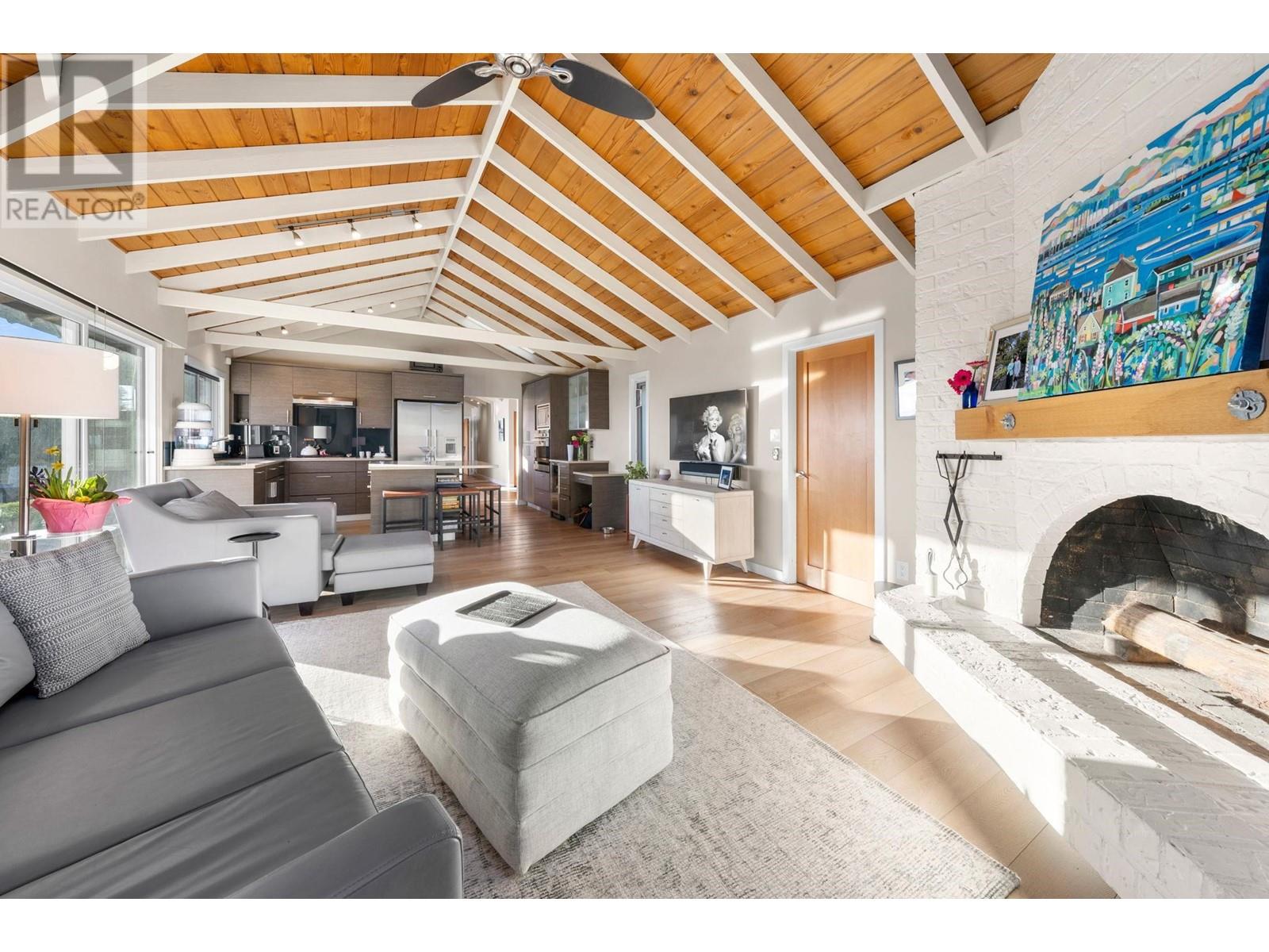 4570 Woodgreen Court, West Vancouver, British Columbia  V7S 2V7 - Photo 14 - R2976006
