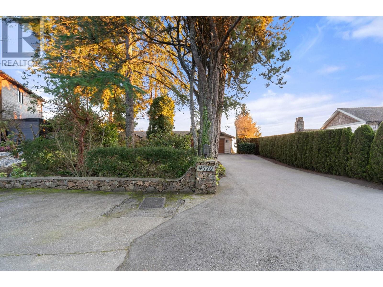 4570 Woodgreen Court, West Vancouver, British Columbia  V7S 2V7 - Photo 29 - R2976006