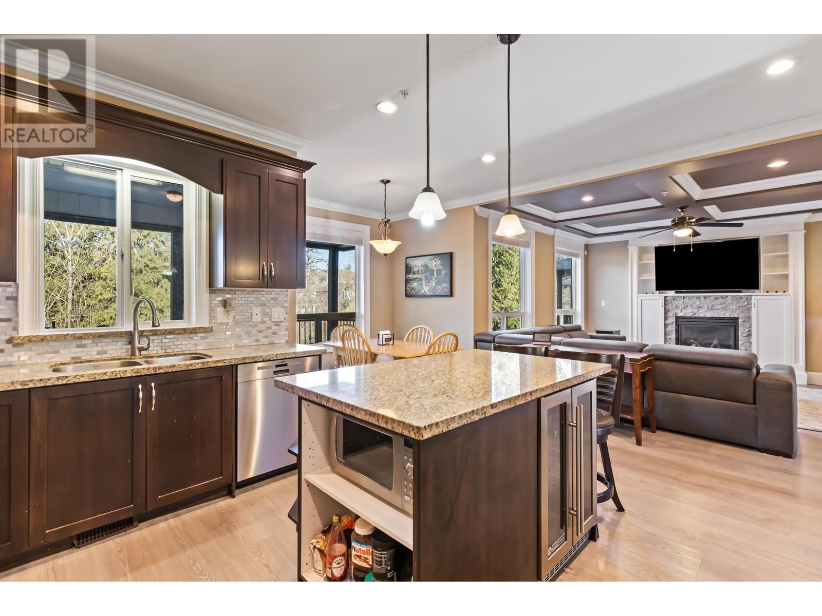 24207 101a Avenue, Maple Ridge, British Columbia  V2W 0E6 - Photo 11 - R2976023