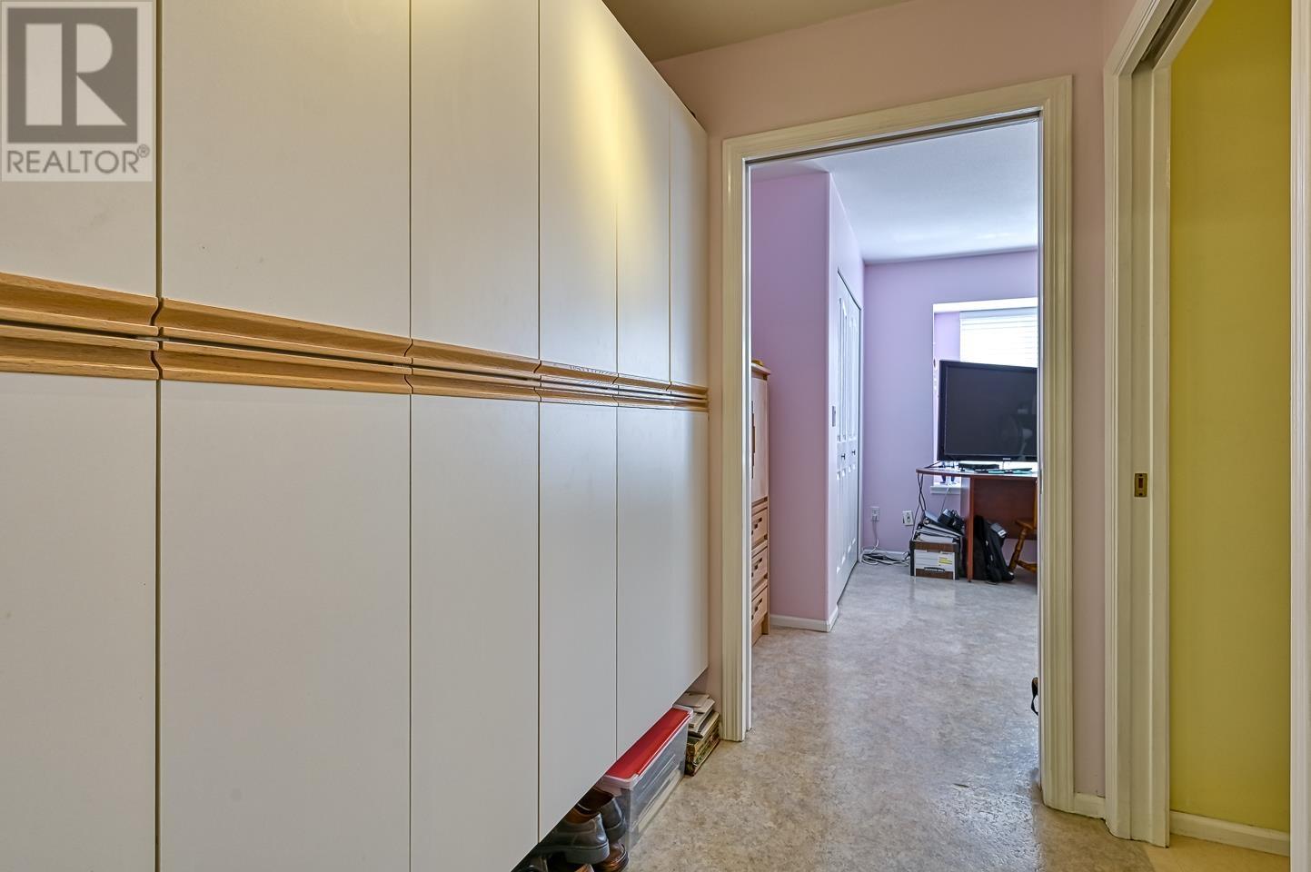 711 Riverside Drive, Port Coquitlam, British Columbia  V3B 7T7 - Photo 10 - R2954050