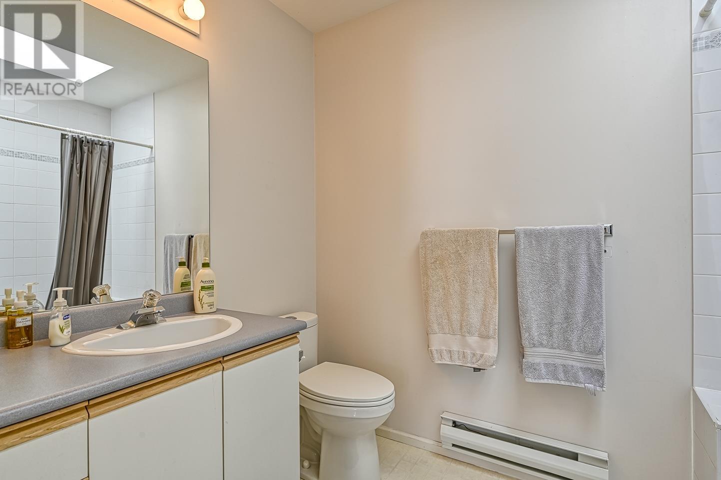 711 Riverside Drive, Port Coquitlam, British Columbia  V3B 7T7 - Photo 18 - R2954050
